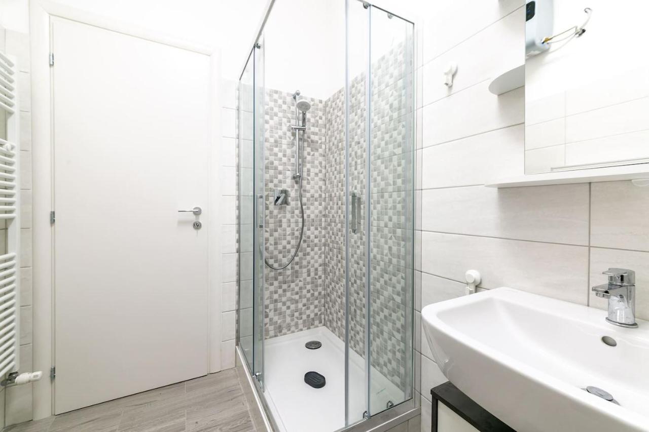 ~ Cozy Apartment ~ City Center Train Station Trieste Ngoại thất bức ảnh