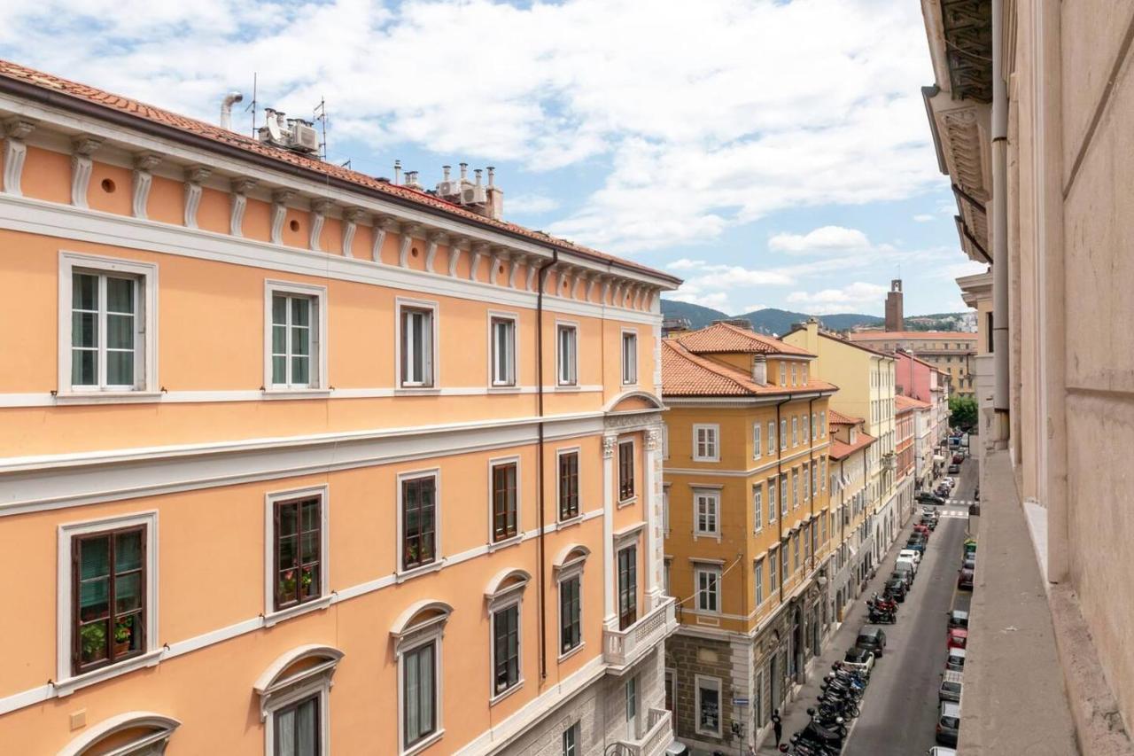 ~ Cozy Apartment ~ City Center Train Station Trieste Ngoại thất bức ảnh